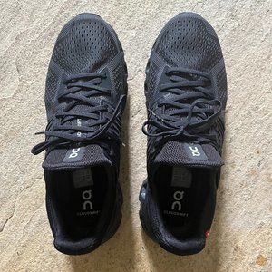 ON Running Cloudswift  Mens US10 Black